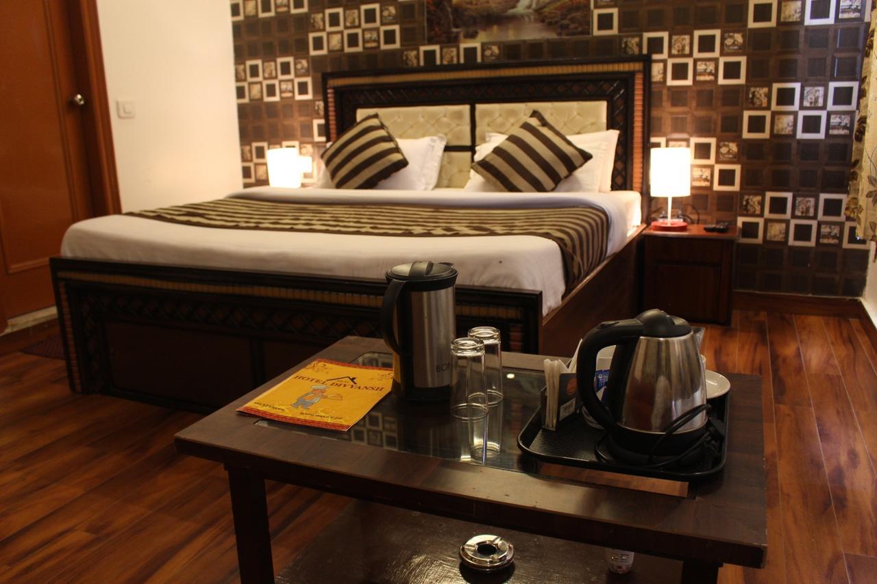 Divyansh Hotel Дармсала Экстерьер фото