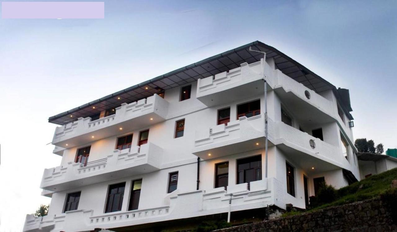 Divyansh Hotel Дармсала Экстерьер фото